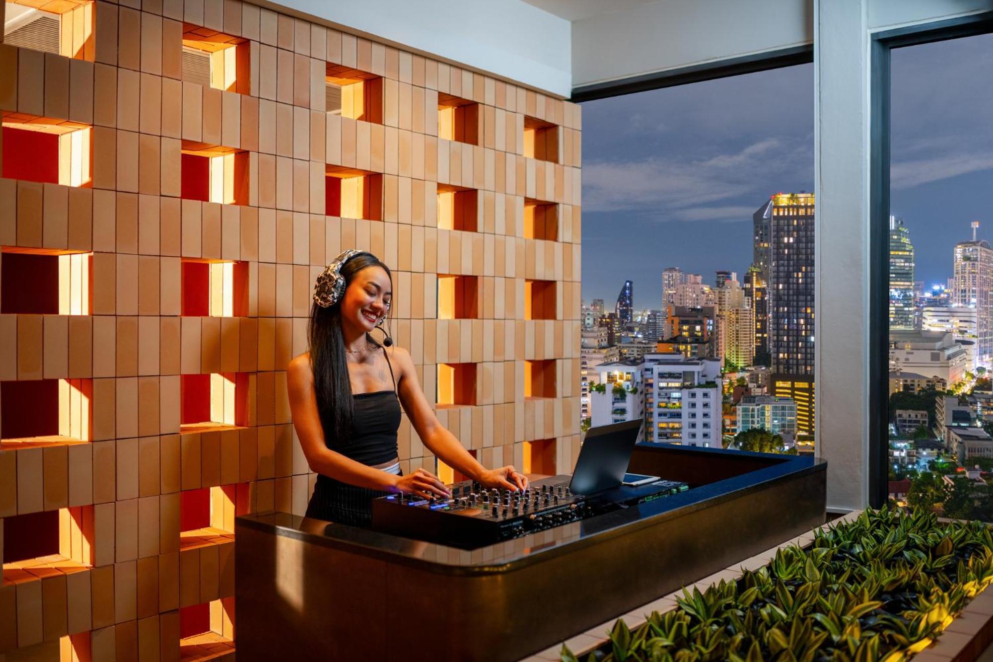 Tribe Living Bangkok Sukhumvit 39 By Accorhotels Banguecoque Exterior foto